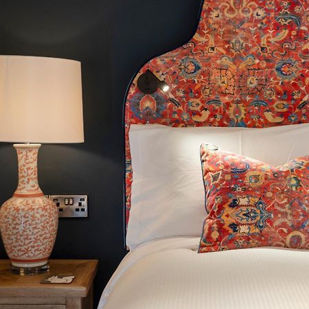 The Fox And Hounds Country Inn Пикъринг Екстериор снимка