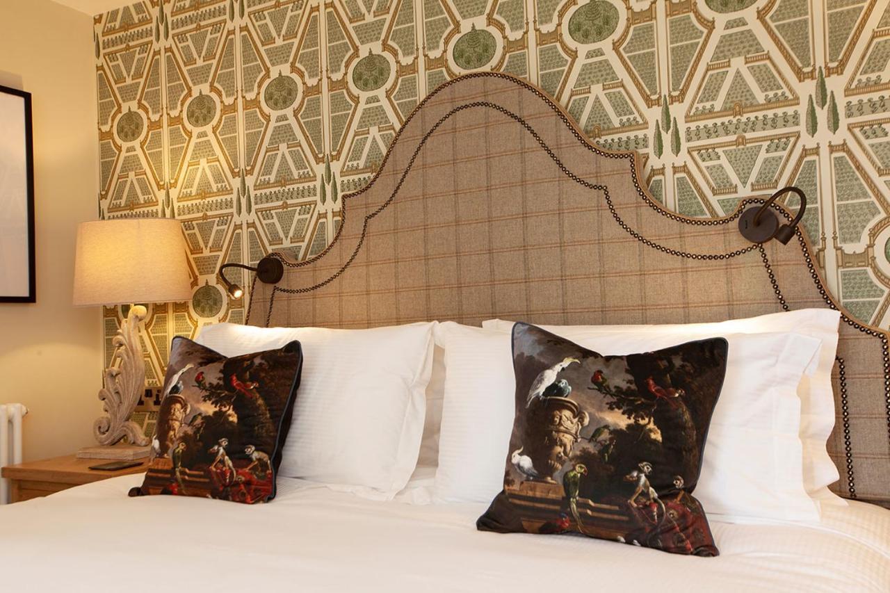 The Fox And Hounds Country Inn Пикъринг Екстериор снимка